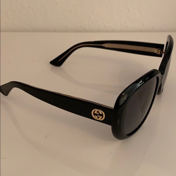 Gucci Accessories - Gucci sunglasses